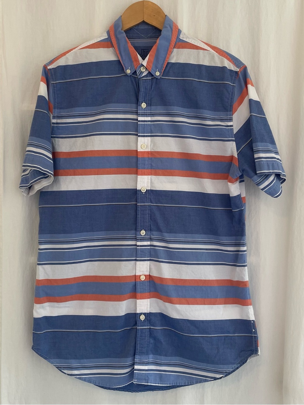 Casual Short-Sleeve Striped Button-Down Shirt in Red, Blue, White